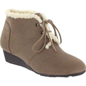 Mia Amore Sarah-F Wedge Bootie Taupe 9.5